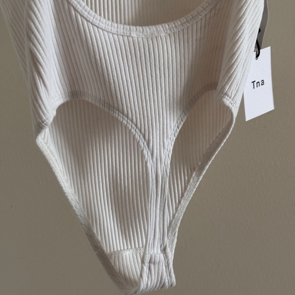 Aritzia TNA Bodysuit - Picture 4 of 5